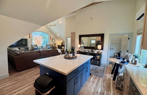 East Millcreek Casa | New - Elevated Comfort in Salt Lake City