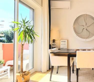 Linda-a-Velha Apartamento | NEW - Epic Design -AC, Balcony, Free Parking