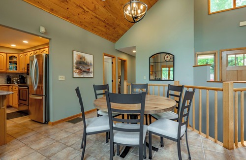 Mountainside Casa | New! Epic Lake Views, Games, Hot Tub Comfort & A/C