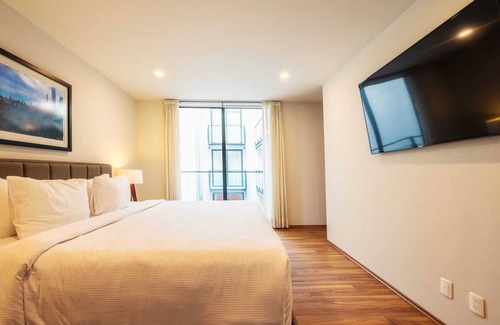 Coyoacán Condominio | NEW Equipped Condo w/GYM & Roof