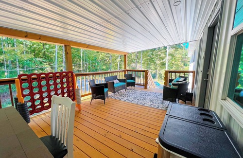 Bronston Casa | New! Swim Spa Escape at Echo Point! 2 King Beds- 5 min from boat ramp
