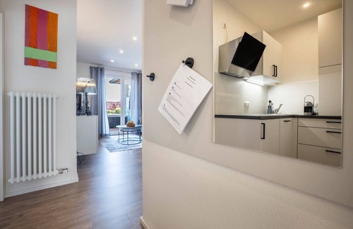 Oldesio Apartamento | Apartamento 'Suite Perlago' con vistas al lago, bañera de hidromasaje y Wi-Fi