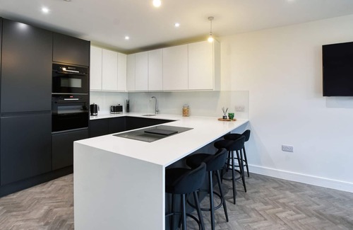 Southend-on-Sea Casa | New executive 4 bedroom home close to the beach
