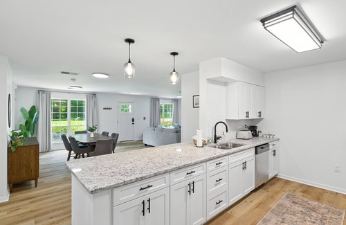 Winston - Salem Casa | NEW! Family Getaway 9BR Open-Concept Retreat