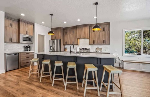 McCall Casa | New Family Vacation Retreat