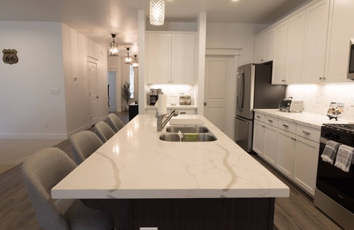 Flagstaff Casa | NEW Flagstaff single-story home with a beautiful backyard and Hot Tub!