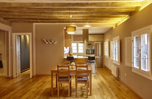 Lekeitio Apartamento | New flat in the old town, 2min from the beach and port. Free Wifi