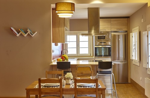 Lekeitio Apartamento | New flat in the old town, 2min from the beach and port. Free Wifi