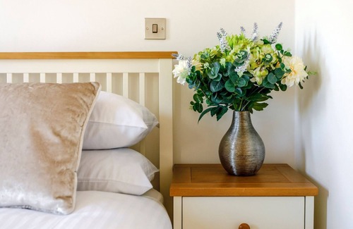 Ash Mill Cabina | 2 bedroom accommodation in South Molton, nr Barnstaple