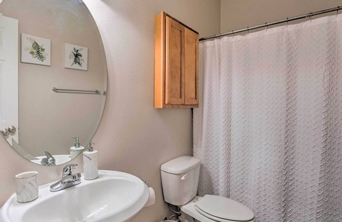 Wright Casa | NEW! Fort Walton Beach Townhome - Pets Allowed!