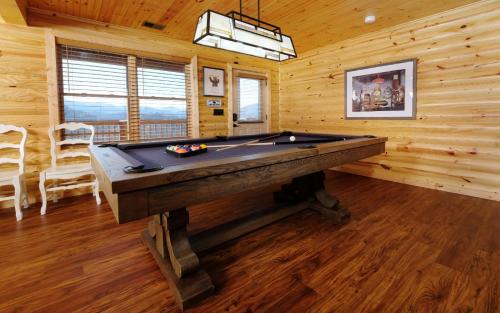 Gatlinburg Villa | New Fox Lodge