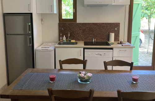 Port-Sainte-Foy-et-Ponchapt Casa | New - Small house on the banks of the Dordogne