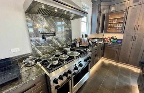 Cape May Court House Casa | New from the Ground Up! 5 Bed, 5 Bath, SkyDeck, Elevator, Docks - Sleeps 14.