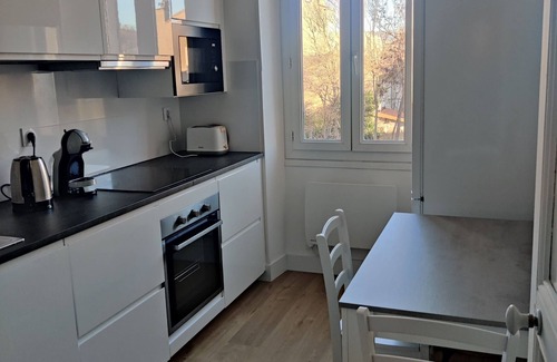 Les Cinq Avenues Apartamento | New, fully-equipped, air-conditioned T2