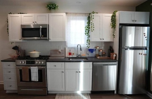Asbury Park Apartamento | New fully furnished Apt within walking distance of downtown Asbury -Pet Friendly