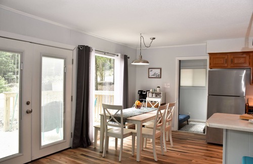 Fairfield Bay Casa | New Game Room! WiFi! King Bed! Family Friendly!