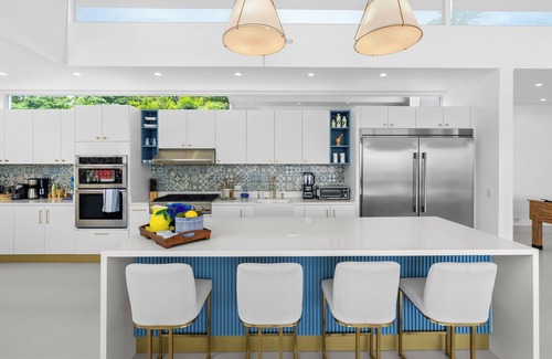Coco Casa | New Gated Home - 6 Suites - Vacation Planning Included!