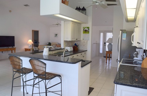 Pebble Beach Casa | NEW! Golf Course frontage with HEATED pool, 20min to BEACH!