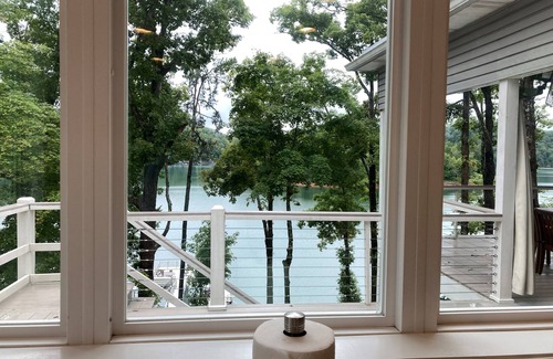 Big Creek Casa | NEW Gorgeous Spacious 4Bd/4Ba Norris Lakefront Home, Giant Decks, Amazing Dock