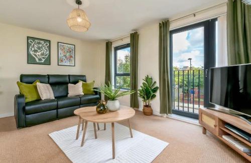 Hanley Casa | NEW Greydawn House - Stunning 4 Bedroom House in Stoke-on-Trent