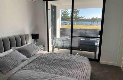 Mandurah Apartamento | New ground floor 2 bed/2 bath Apartment Marina