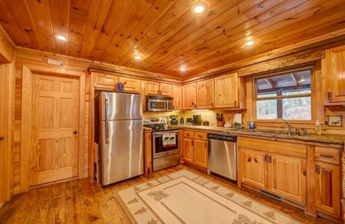 Aska Cabina | New!, Heart of Aska Adventure, Hot Tub, Mountain View