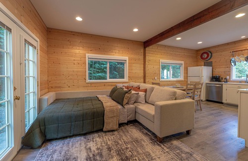 Port Angeles Cabina | NEW Hiker's Hideaway
