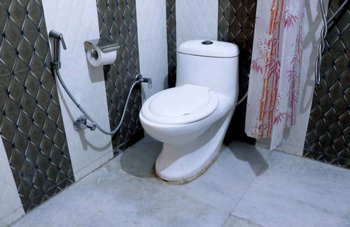 Paharganj Hotel | New Hindustan By Backpackers Heaven