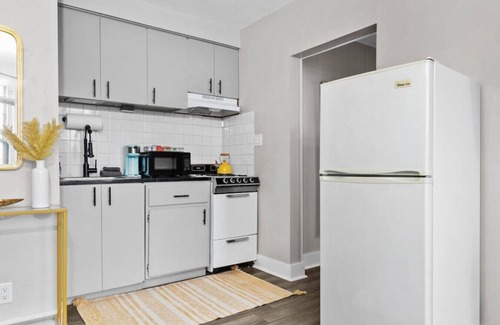 Neenah Apartamento | NEW|Historic|Luxury|Fireplace!