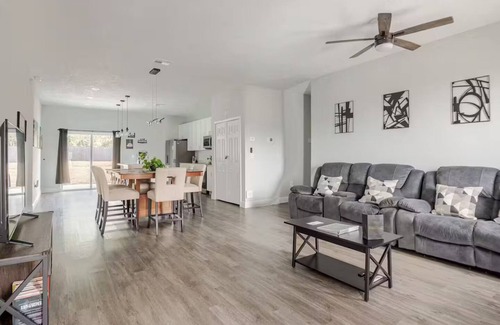 Ocala Casa | New Home - Fenced Yard -Patio - Hammock & More! UNFORGETTABLE STAY