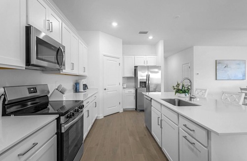 Westminister Casa | New Home in Paradise!
