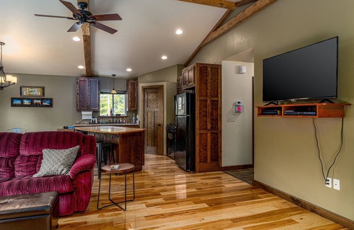 Gills Rock Casa | ** New home w/ wood fireplace, tucked in peaceful woods centrally located !!