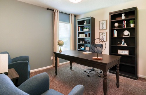 Indian Trails Casa | New home with high-speed WiFi, central AC, and private washer/dryer