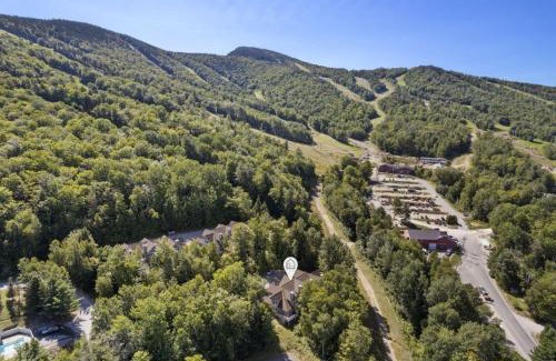 Sunday River Area Casa | New host! Exceptional Sunday River Ski In Ski Out Condo