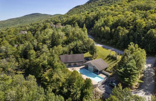 Sunday River Area Casa | New host! Exceptional Sunday River Ski In Ski Out Condo
