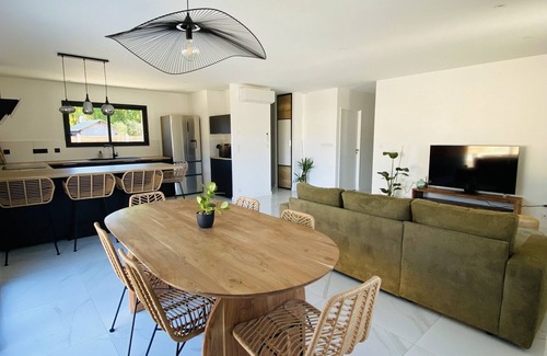 Grayan-Et-L'Hopital Casa | New house near Soulac s/ Sea, Private Pool with Pétanque Field!