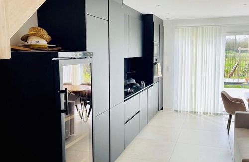 Eysines Casa | New house with 3 bedrooms, including a master suite, air conditioning, near tramway.