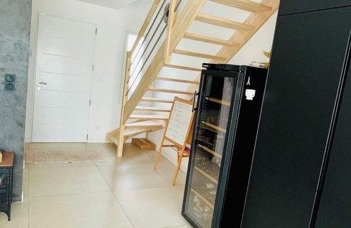 Eysines Casa | New house with 3 bedrooms, including a master suite, air conditioning, near tramway.