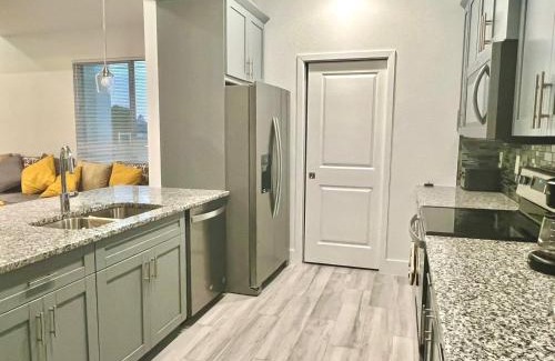 Trafalgar Casa | New house with canal view in Cape Coral