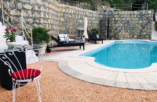 Pieve Ligure Villa | NUEVO !! Casa con piscina privada, vista al mar y jardín.
