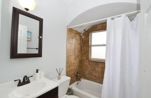 Virginia Park Apartamento | New Huge Green Garden 1BR