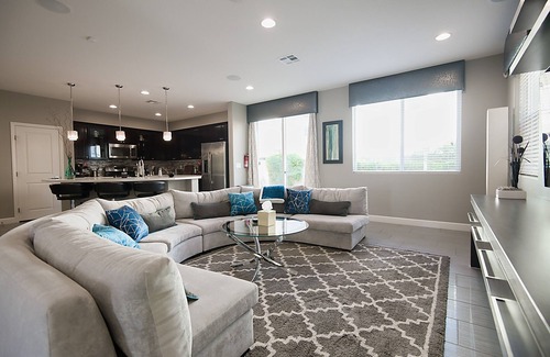 Enterprise Casa | - NEW - Immaculate home w/rev-osm and KING BED SUITE | Ideal for long stays!