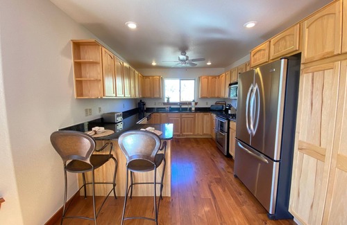 Hartsel Cabina | New! Impeccable Home with Fireplace, Hot Tub and Epic Views - Hart House