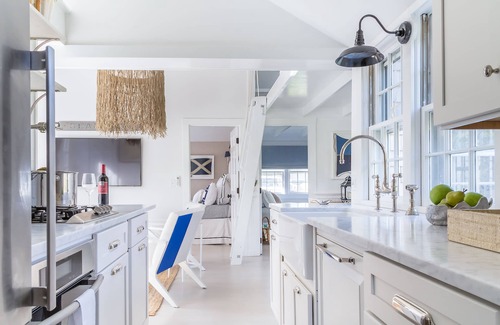 Nantucket Town Cabaña | Nuevo en la ciudad Time & Tide Cottage