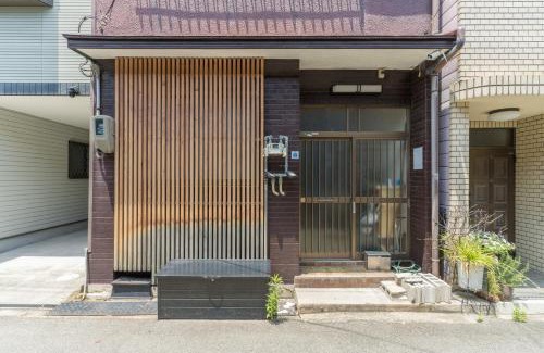 Tsuruhashi Casa | New Japanese Style 10ppl 3-story Family House 4br&tub