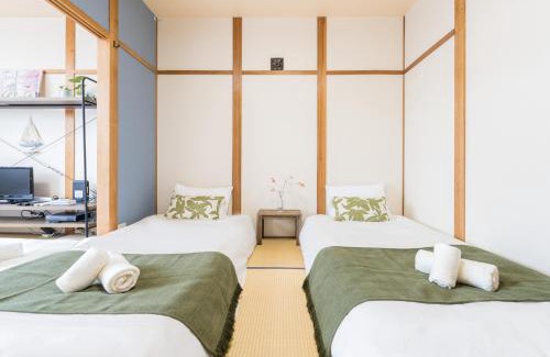Tsuruhashi Casa | New Japanese Style 10ppl 3-story Family House 4br&tub