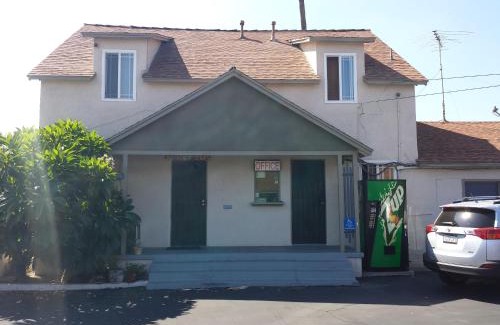 Rancho Cucamonga Hotel | New Kansan Motel