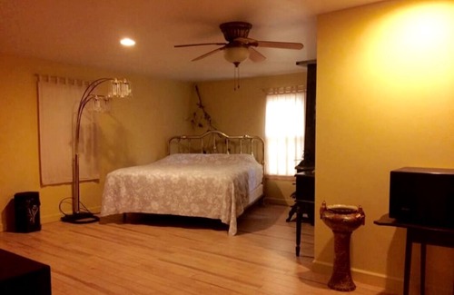 Gilbertsville Casa | New!!! Kentucky Lake Get Away in Moors Resort Area