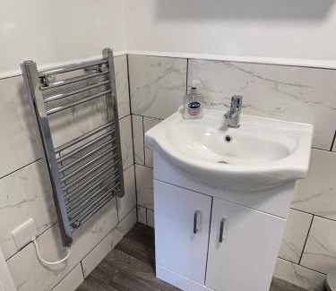 Pontcanna Apartamento | New King Studio in Trendy Pontcanna, with Parking
