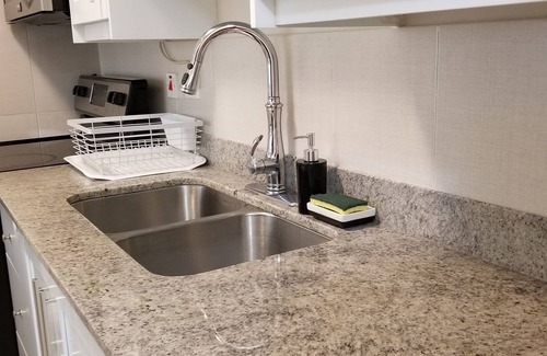 New Kingston Apartamento | New Kingston Guest Apartment at Eight